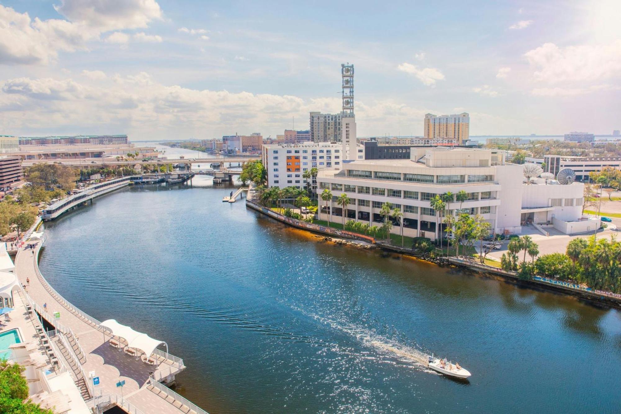 Aloft - Tampa Downtown Hotel Exterior photo